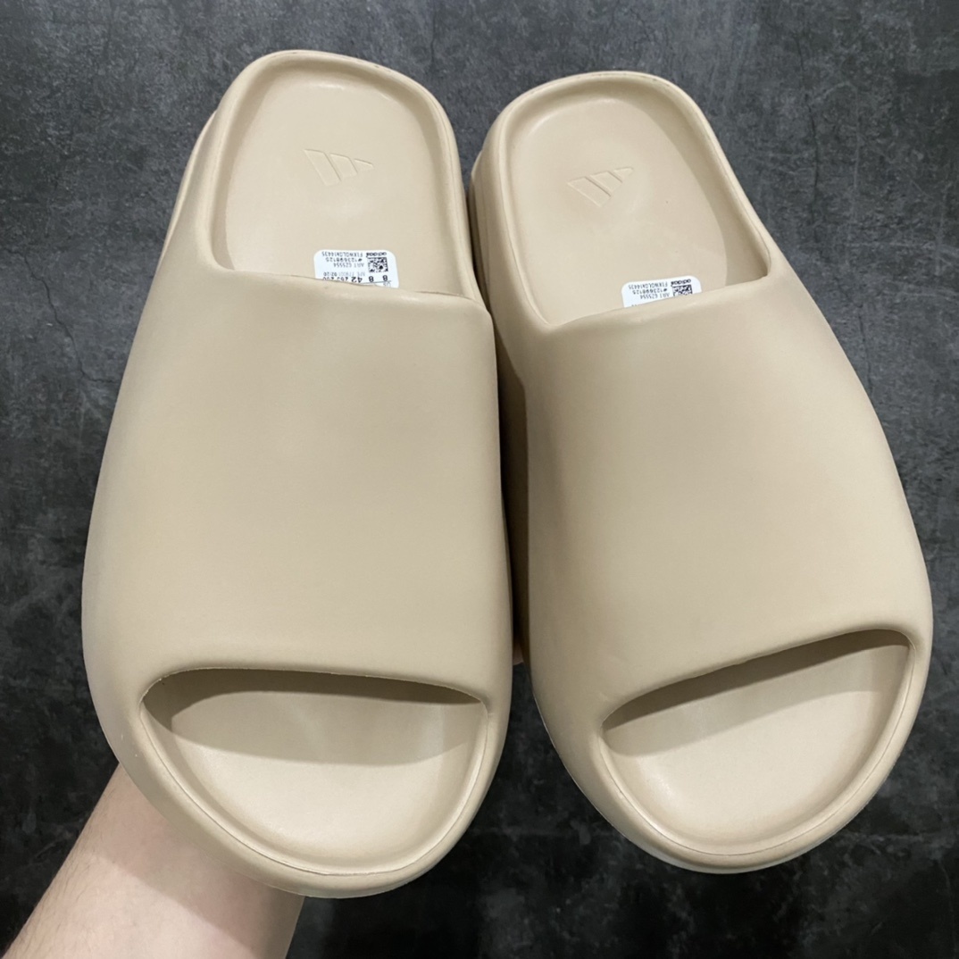 Adidas slippers  T53