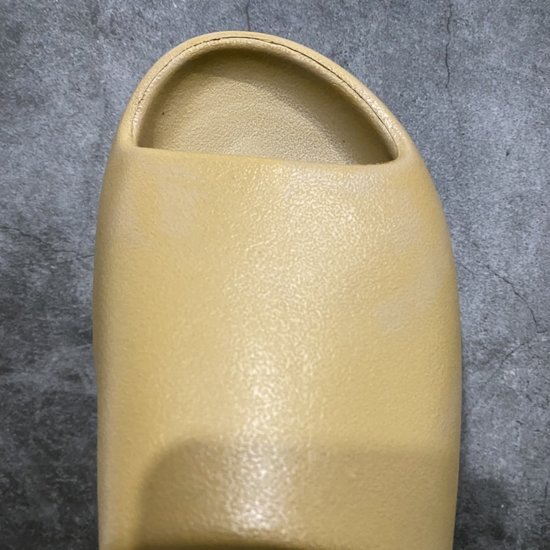 Adidas slippers  T538013