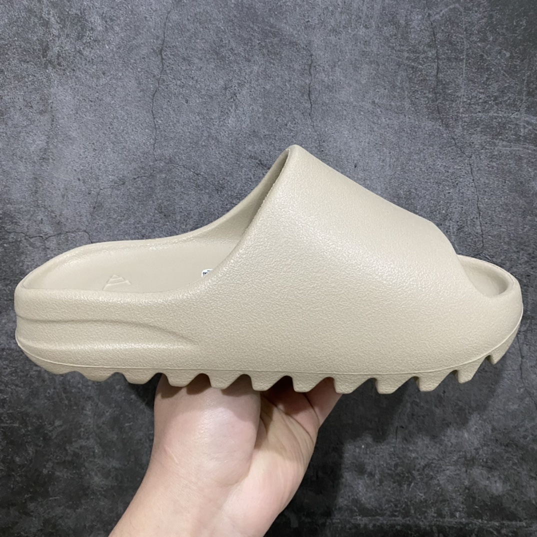 Adidas slippers  T538014