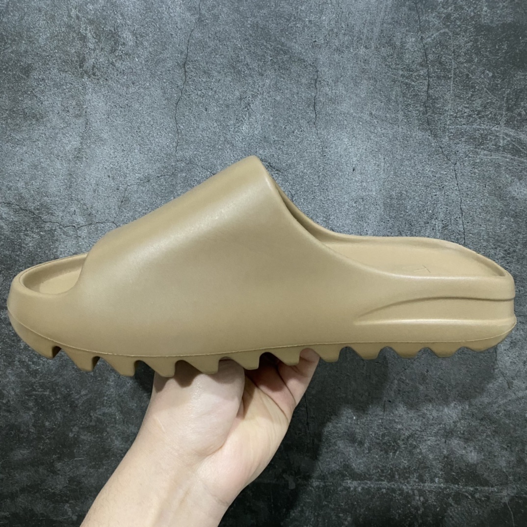 Adidas slippers  T538015
