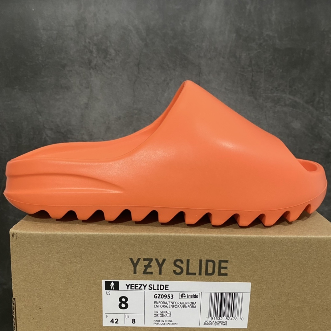 Adidas slippers  T538016