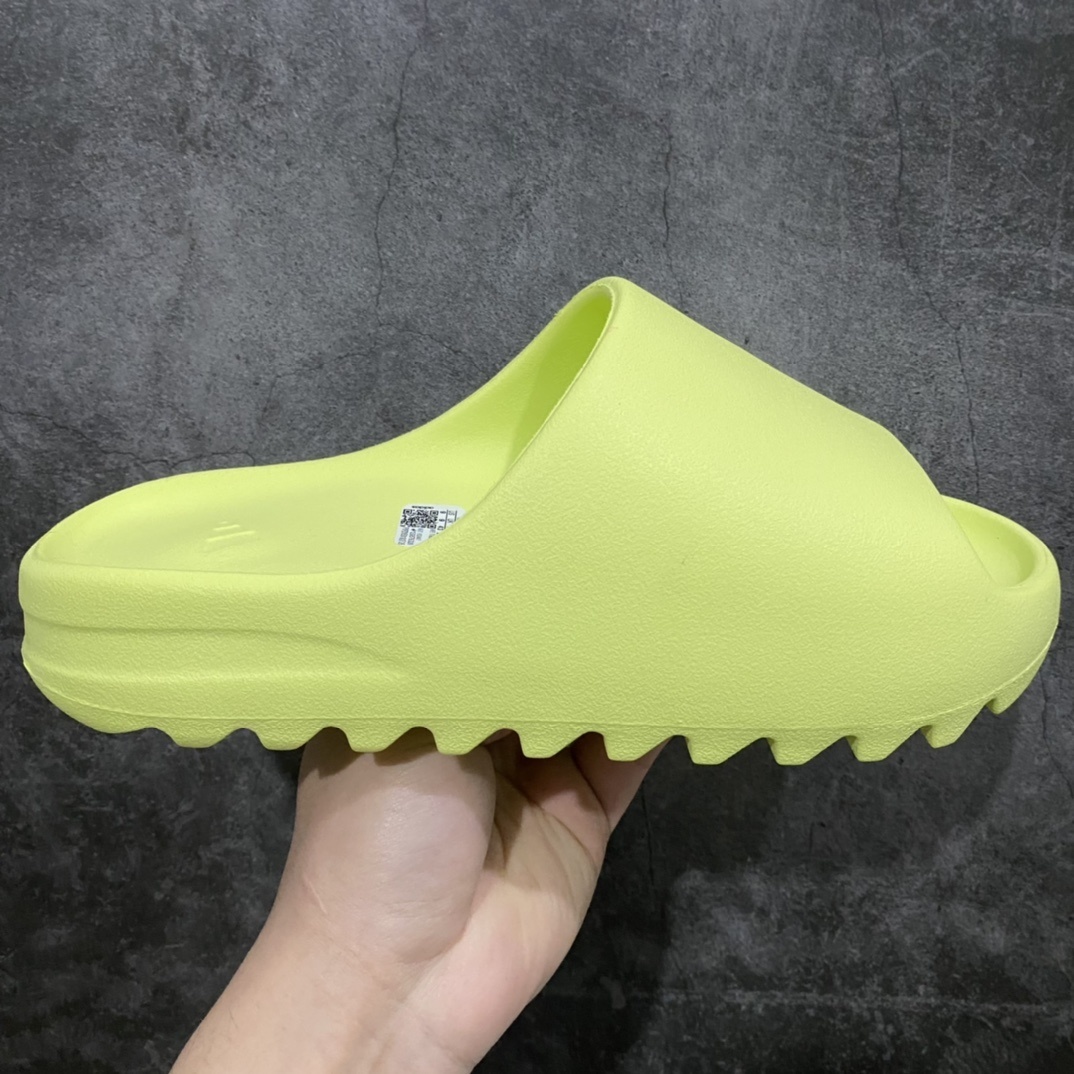 Adidas slippers T538019