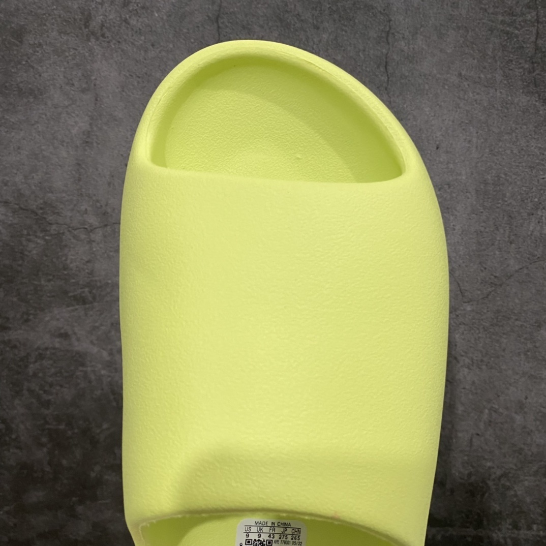 Adidas slippers T538019