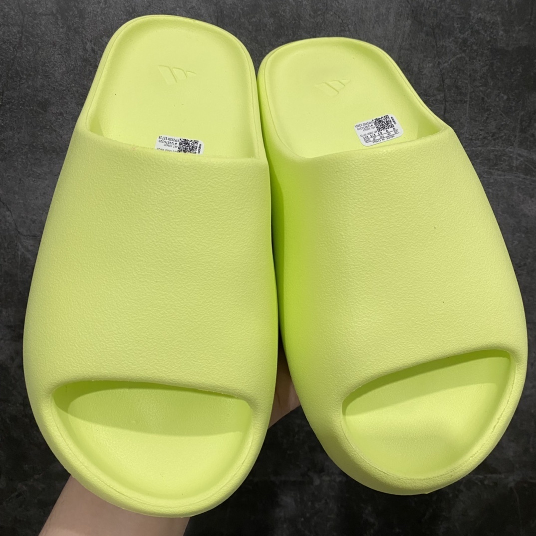 Adidas slippers T538019