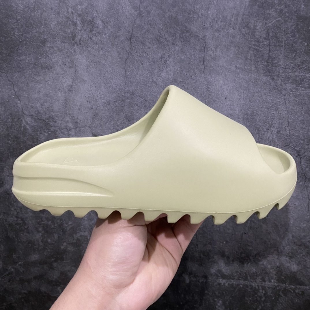 Adidas slippers T538022