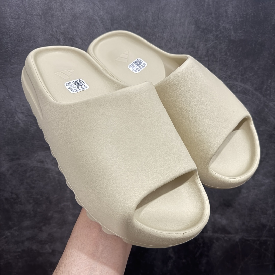 Adidas slippers T538025