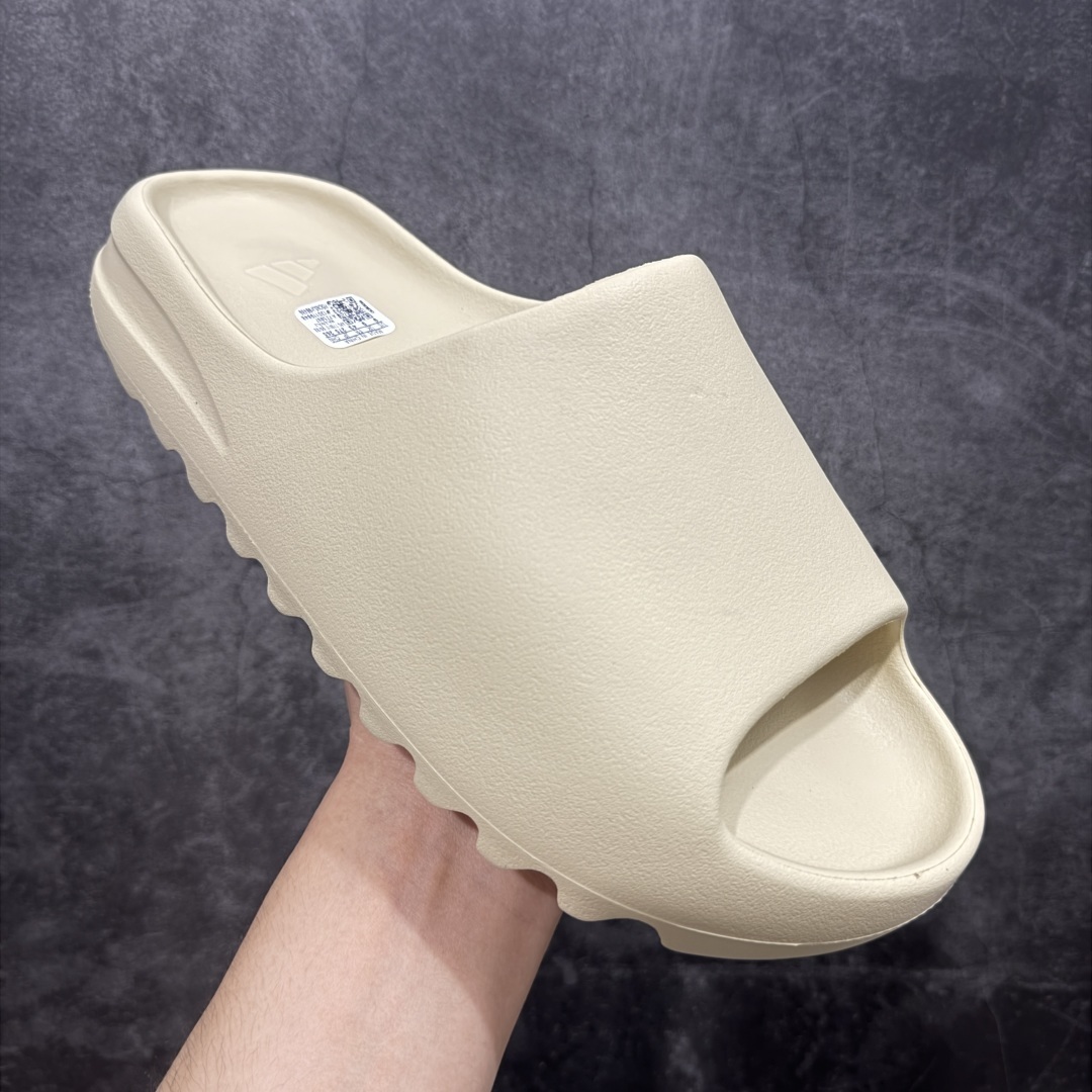 Adidas slippers T538025