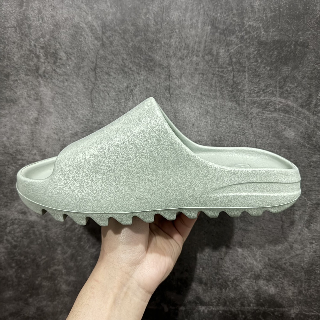 Adidas slippers T538023
