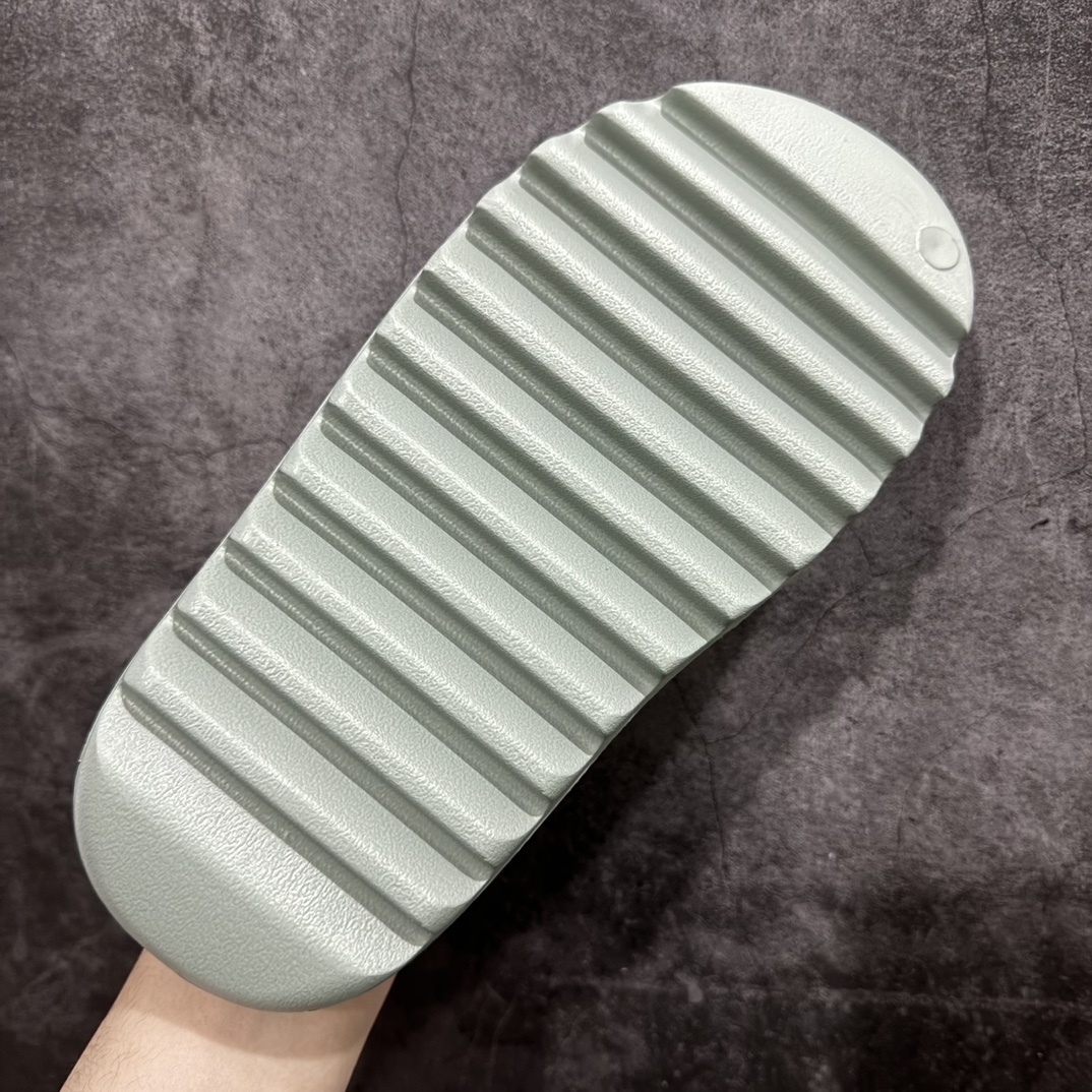 Adidas slippers T538023