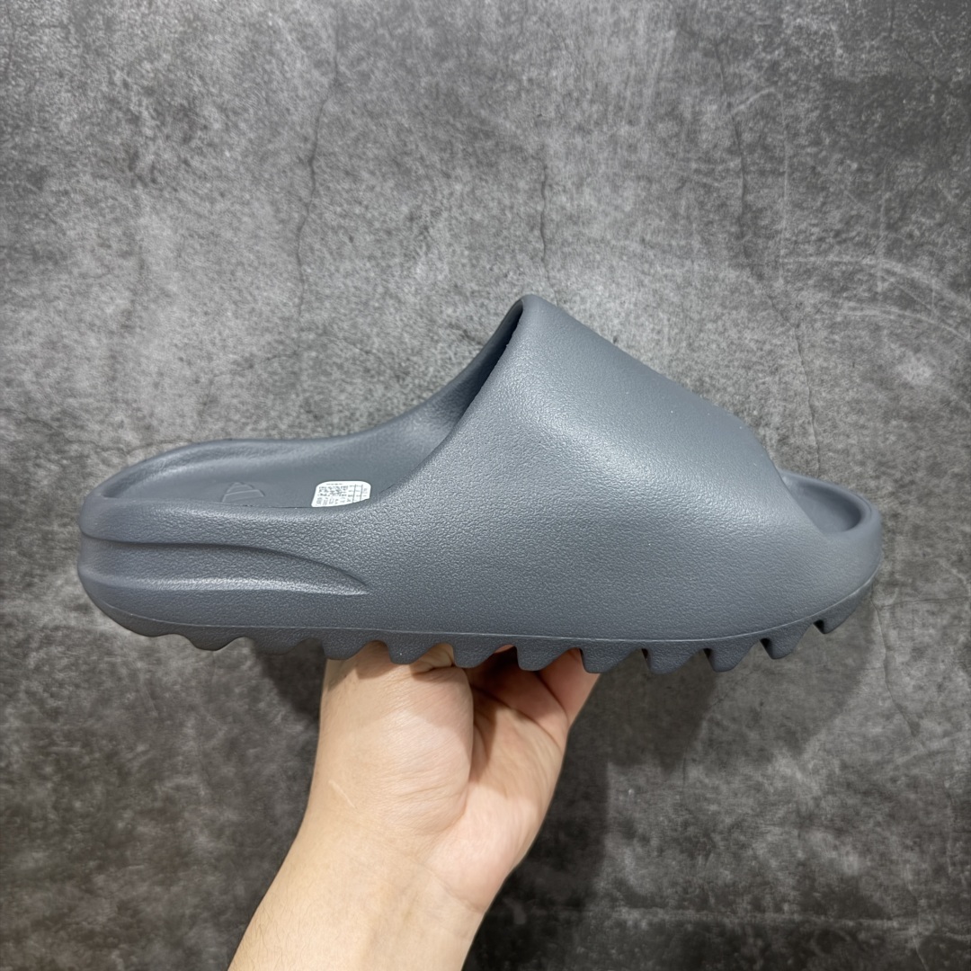 Adidas slippers T538024