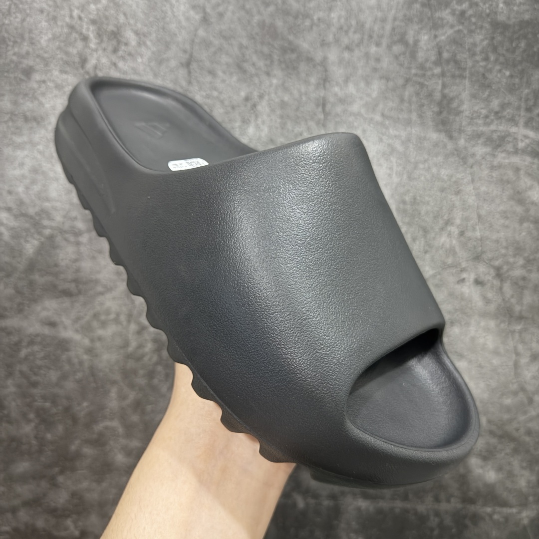 Adidas slippers T538026