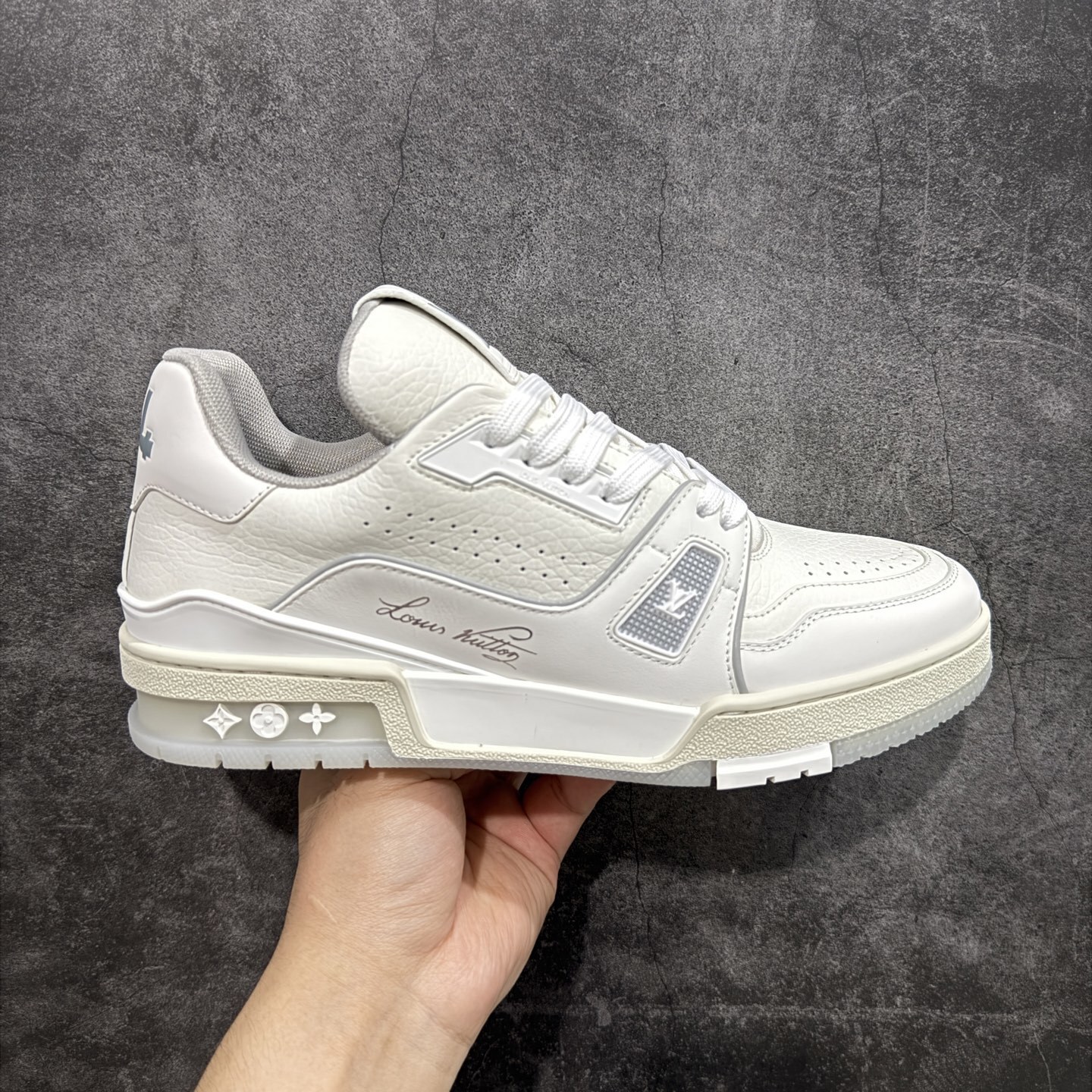 Louis Vuitton  Trainer Sneaker T538002