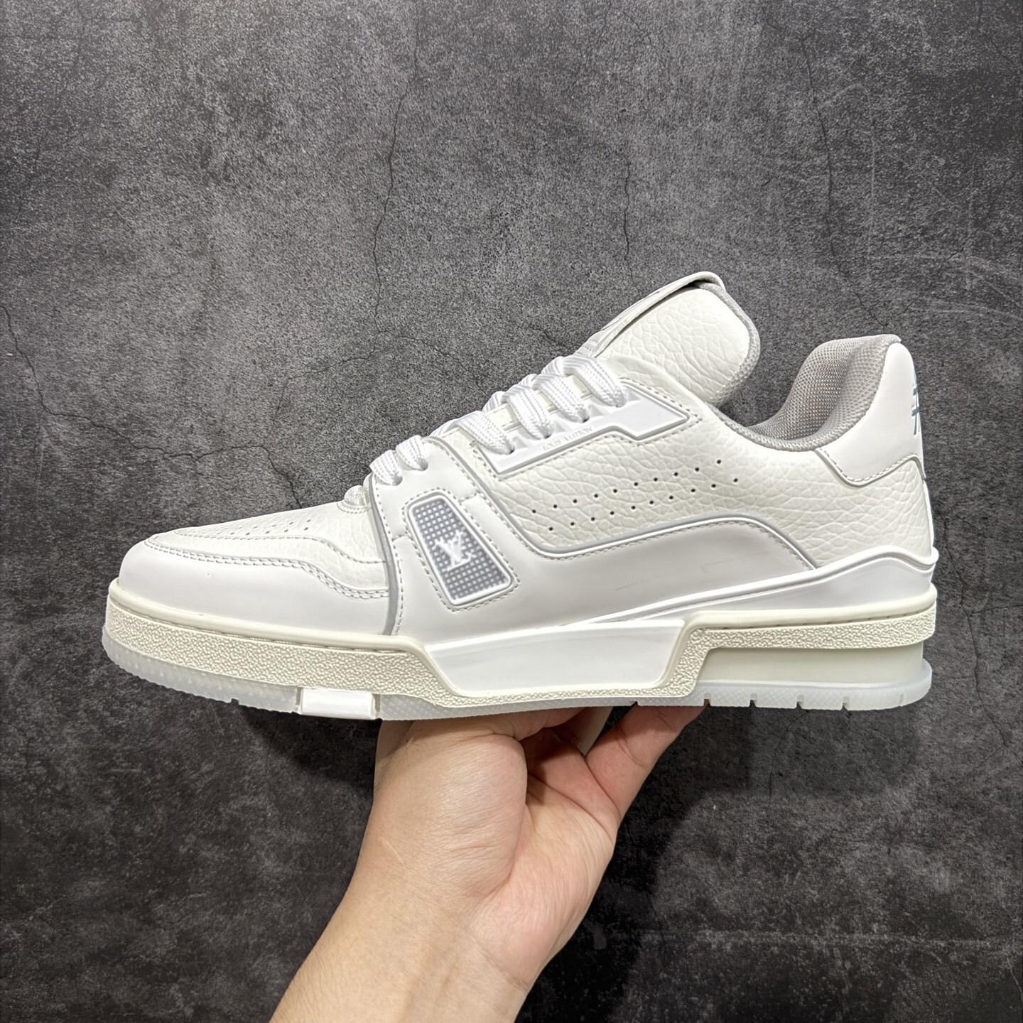 Louis Vuitton  Trainer Sneaker T538002