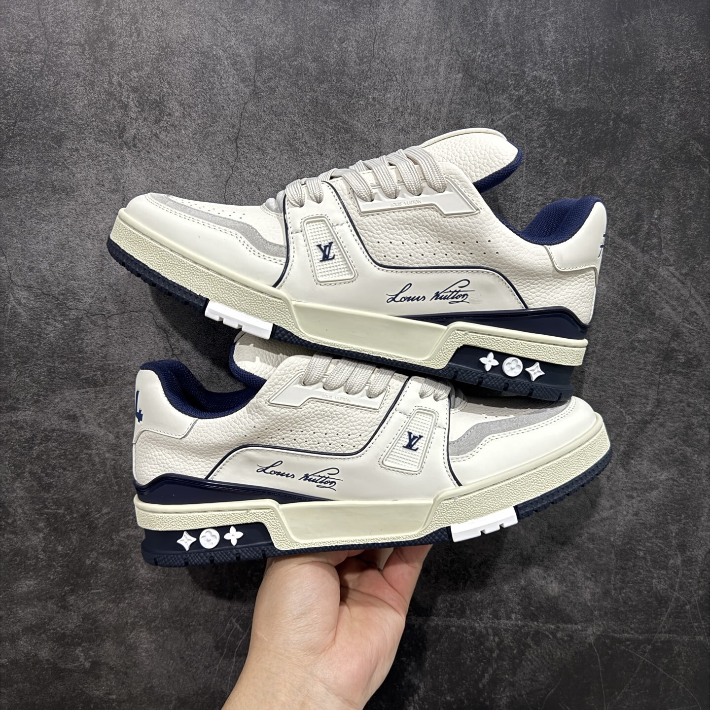 Louis Vuitton  Trainer Sneaker T538006