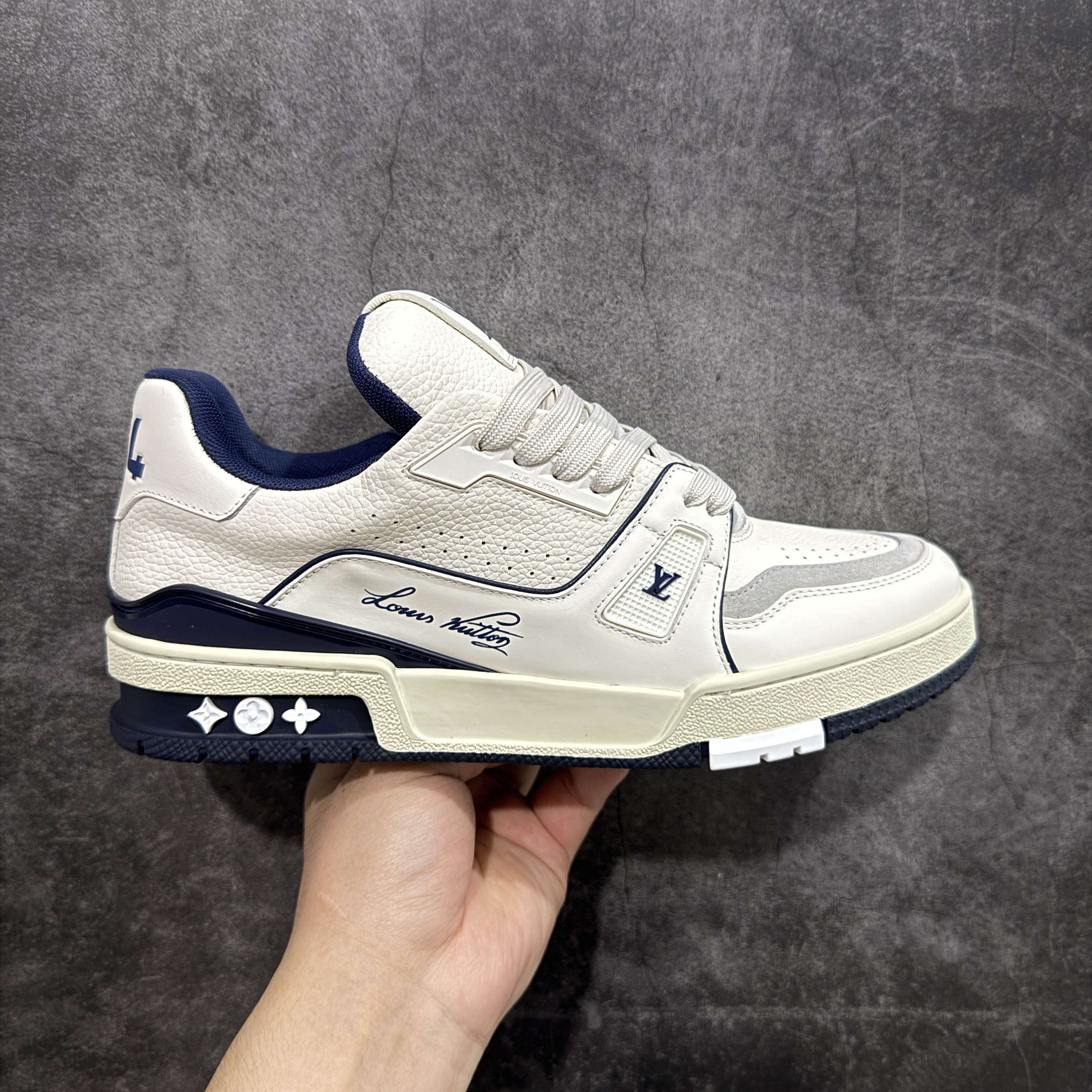 Louis Vuitton  Trainer Sneaker T538006
