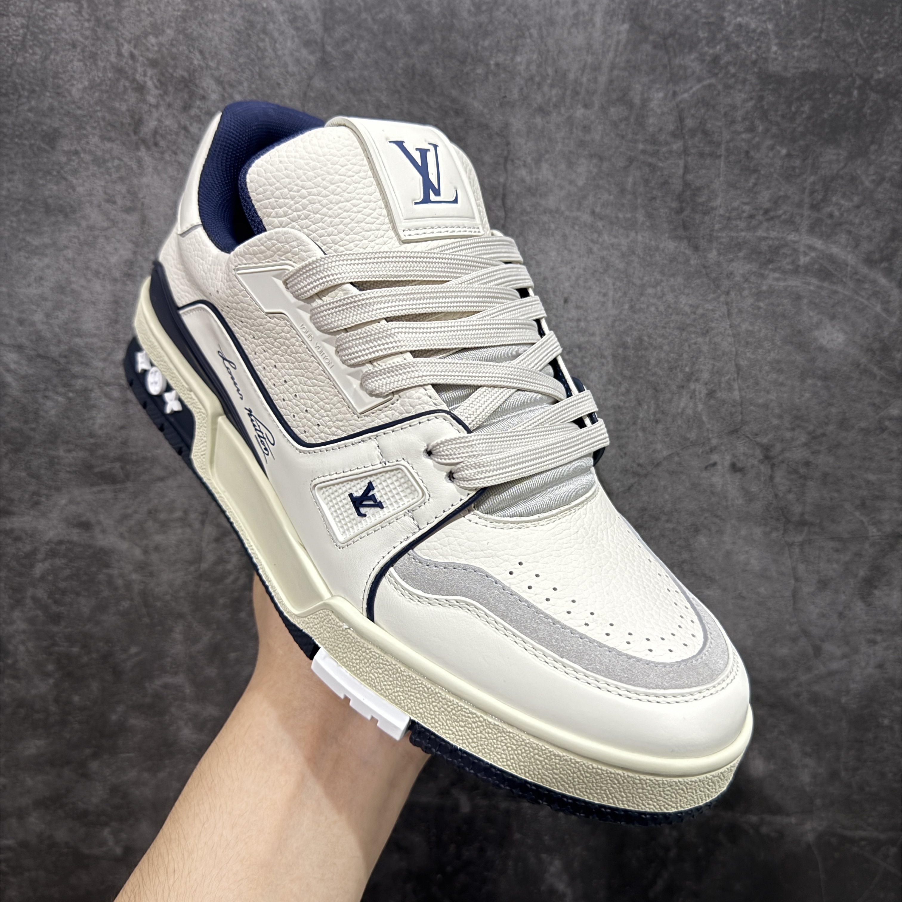 Louis Vuitton  Trainer Sneaker T538006