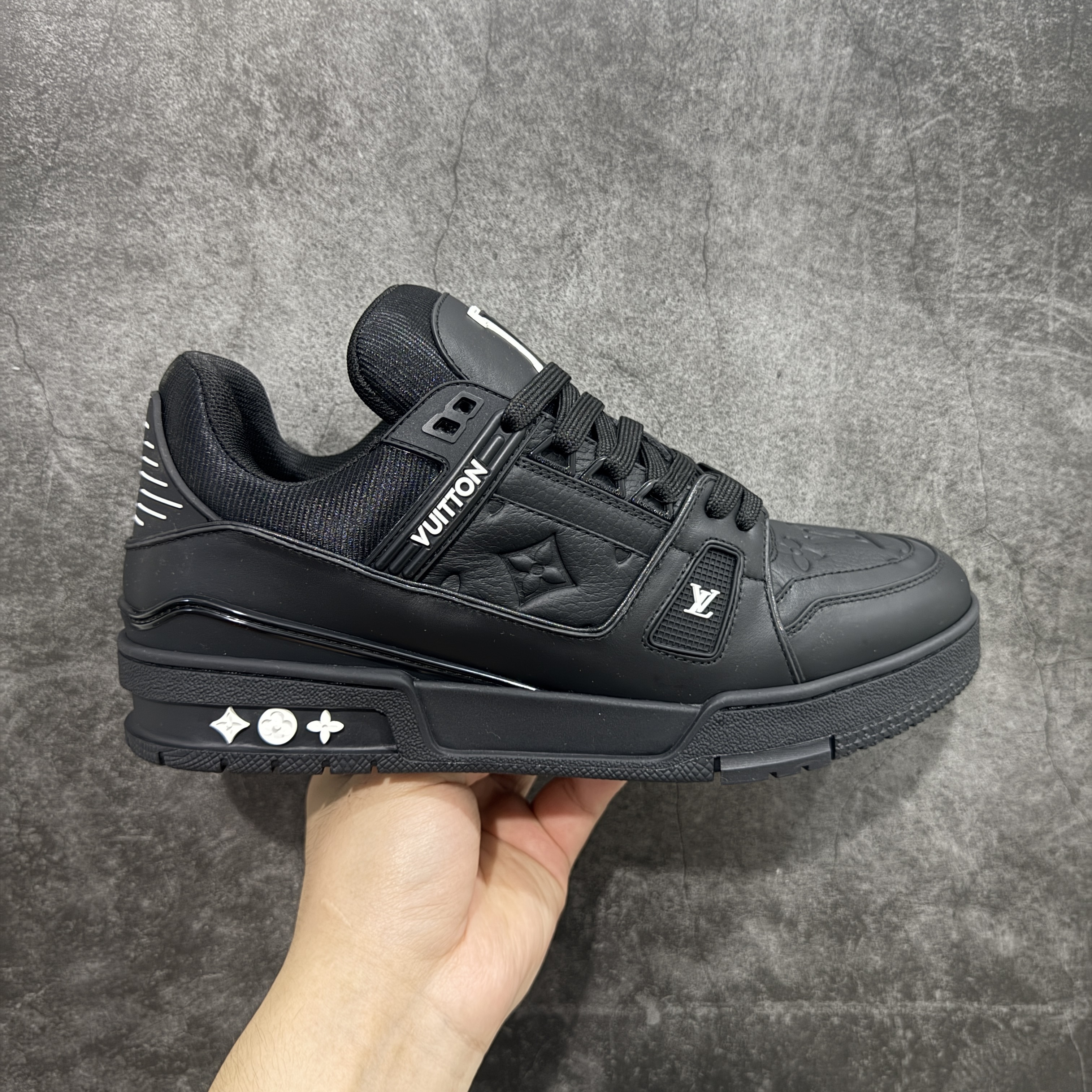 Louis Vuitton  Trainer Sneaker T538007