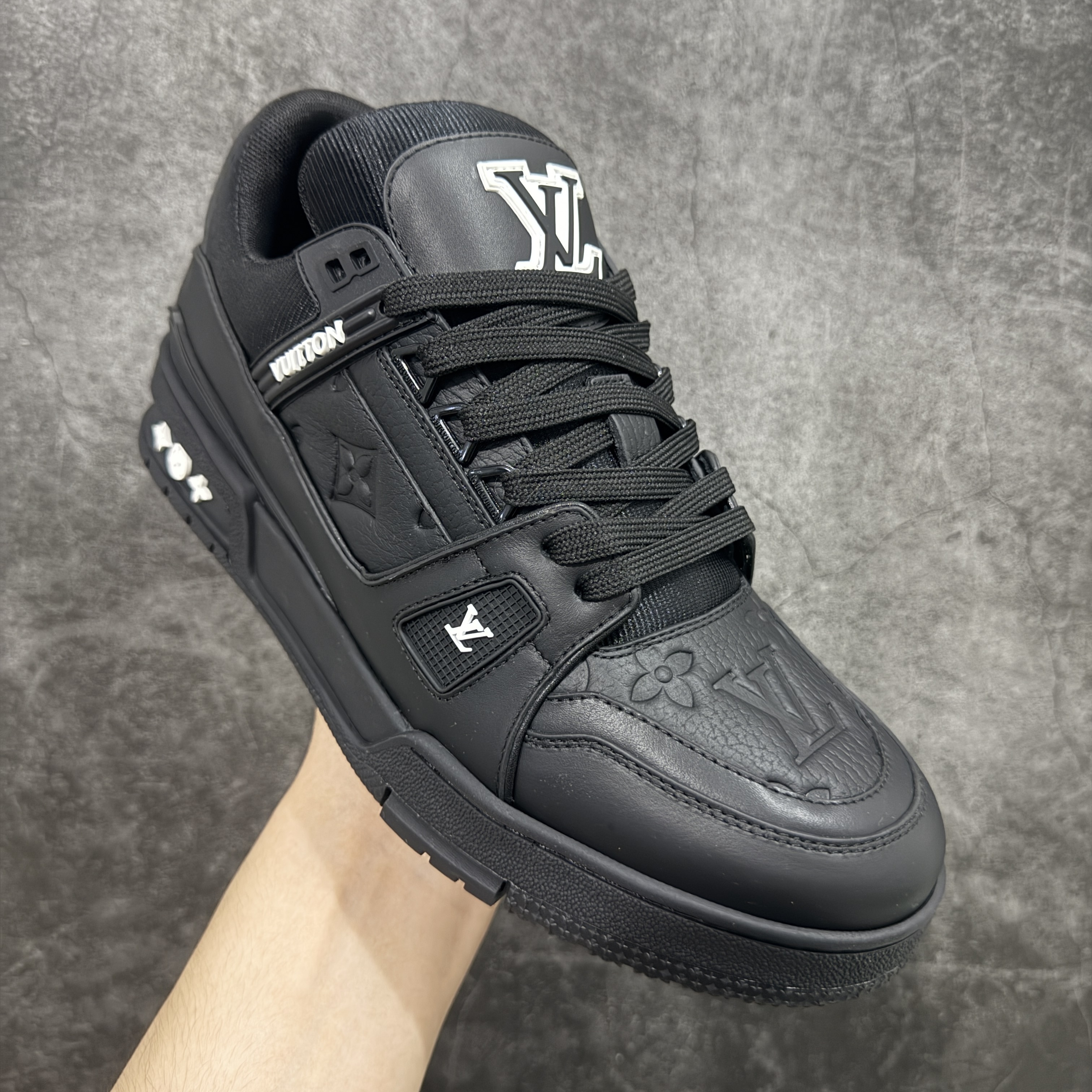 Louis Vuitton  Trainer Sneaker T538007