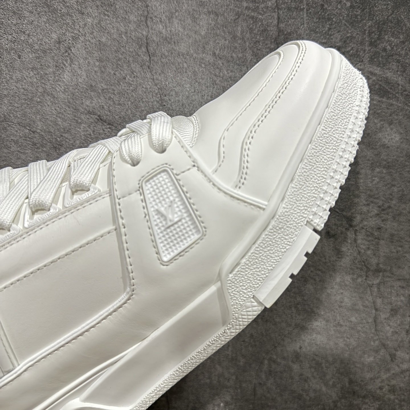 Louis Vuitton Trainer Sneaker T538008