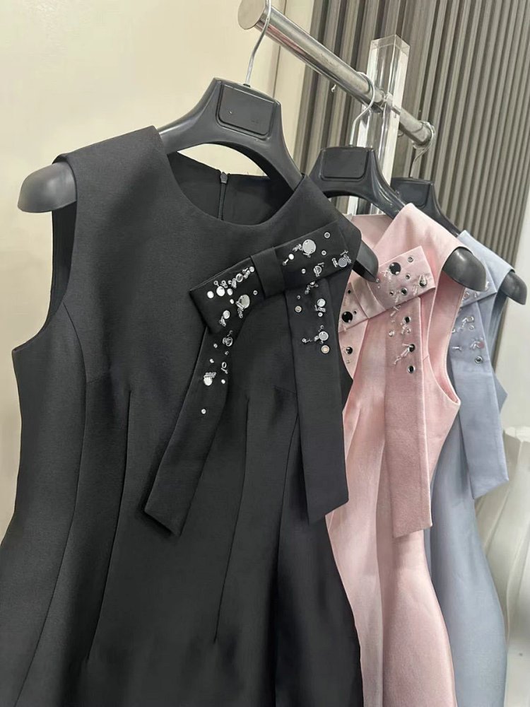 skitr Private high-end customized summer new product, girlish style with diamond studded bow and sleeveless dress for women