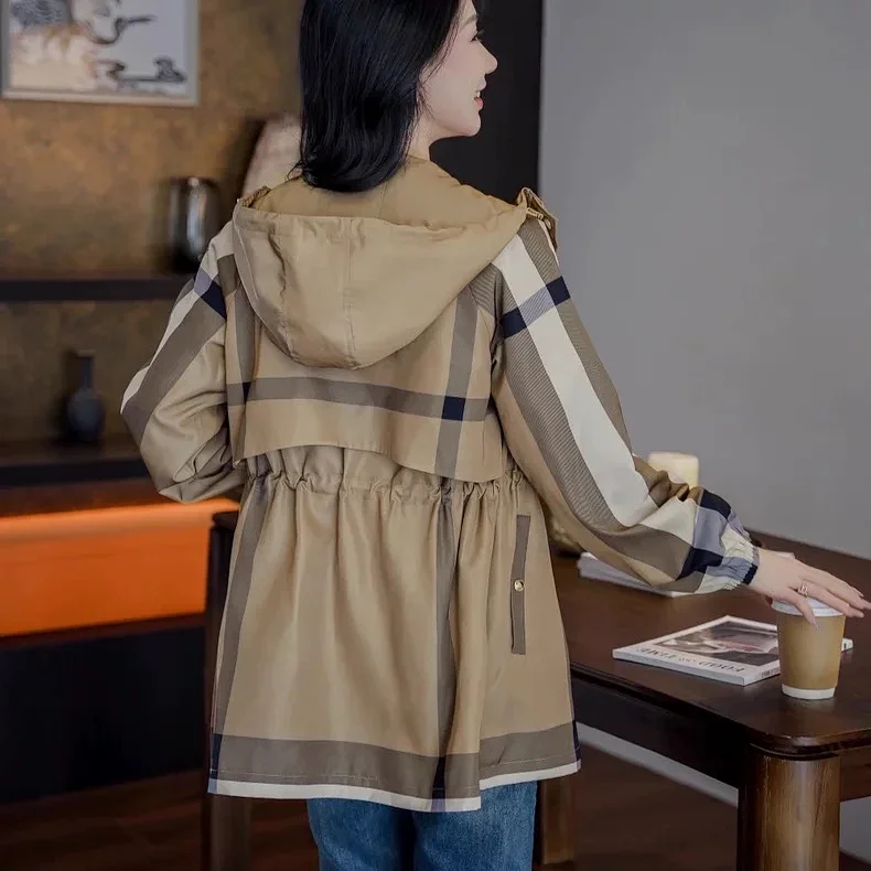 Burberry's light luxury 2026 spring new women's clothing high-end British trench coat hooded jacket