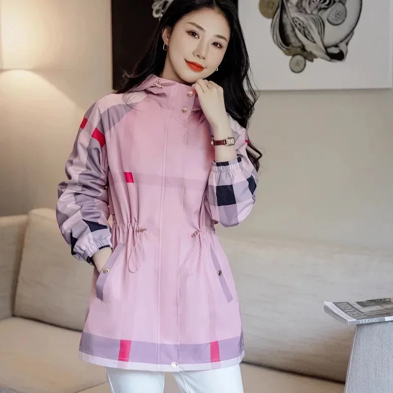 Burberry's light luxury 2026 spring new women's clothing high-end British trench coat hooded jacket