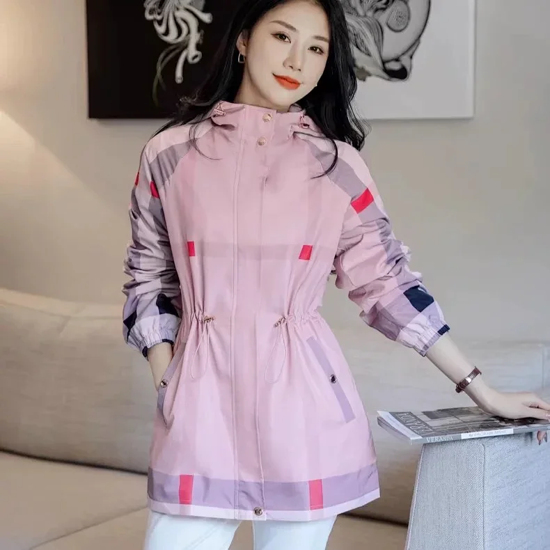 Burberry's light luxury 2026 spring new women's clothing high-end British trench coat hooded jacket