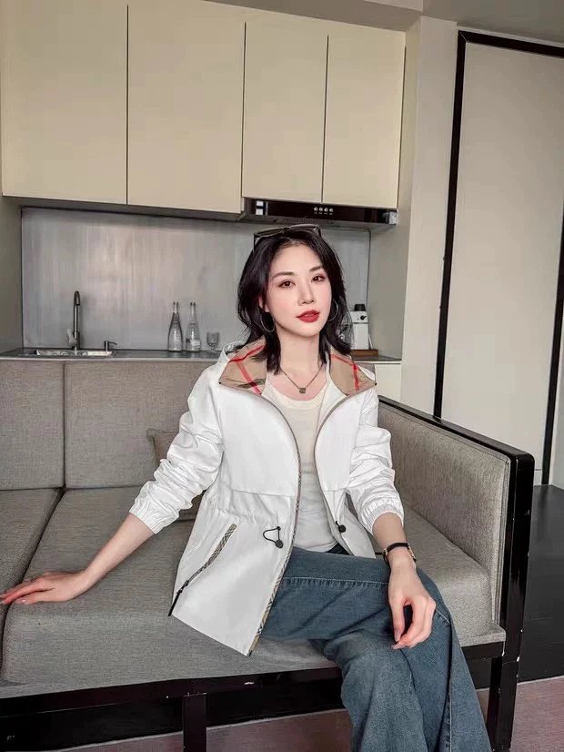 Burberry Light luxury high-end British windbreaker jacket