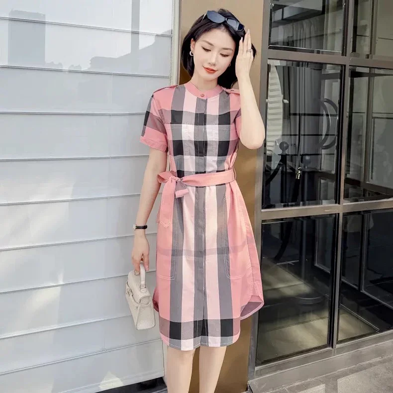 Burberry  British style casual mid length shirt skirt with floral patterns