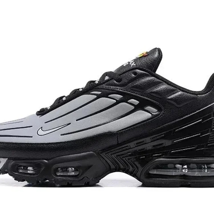 Max Plus 3 Casual Sneakers