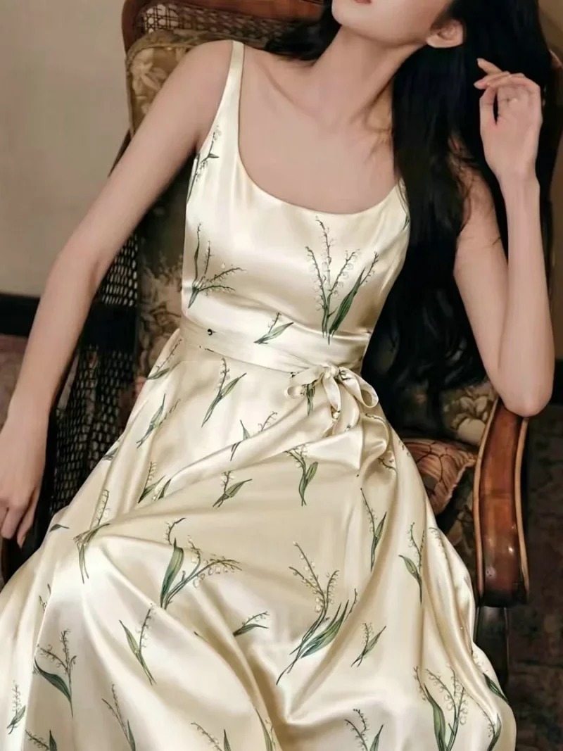 Skirrt Summer New Product French Retro Lily of the Valley Print Suspender Skirt