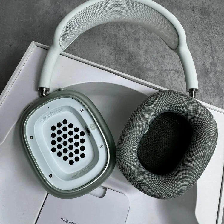 Max Serial Black and Other Colors