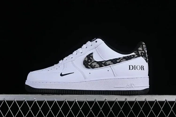 OG FORCE 1 07 LOW Casual sneakers