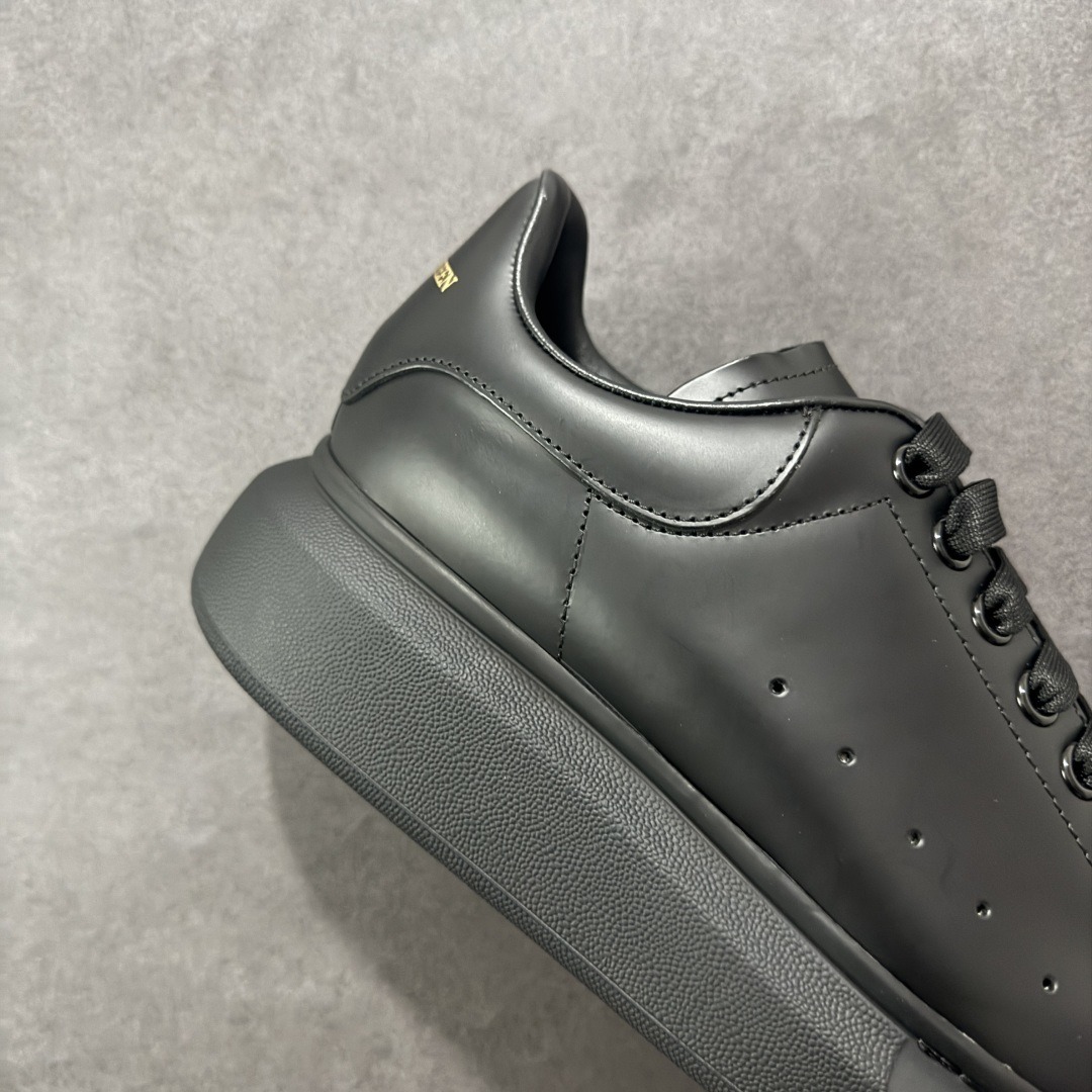 Alexander McQueen Sneaker SH528140
