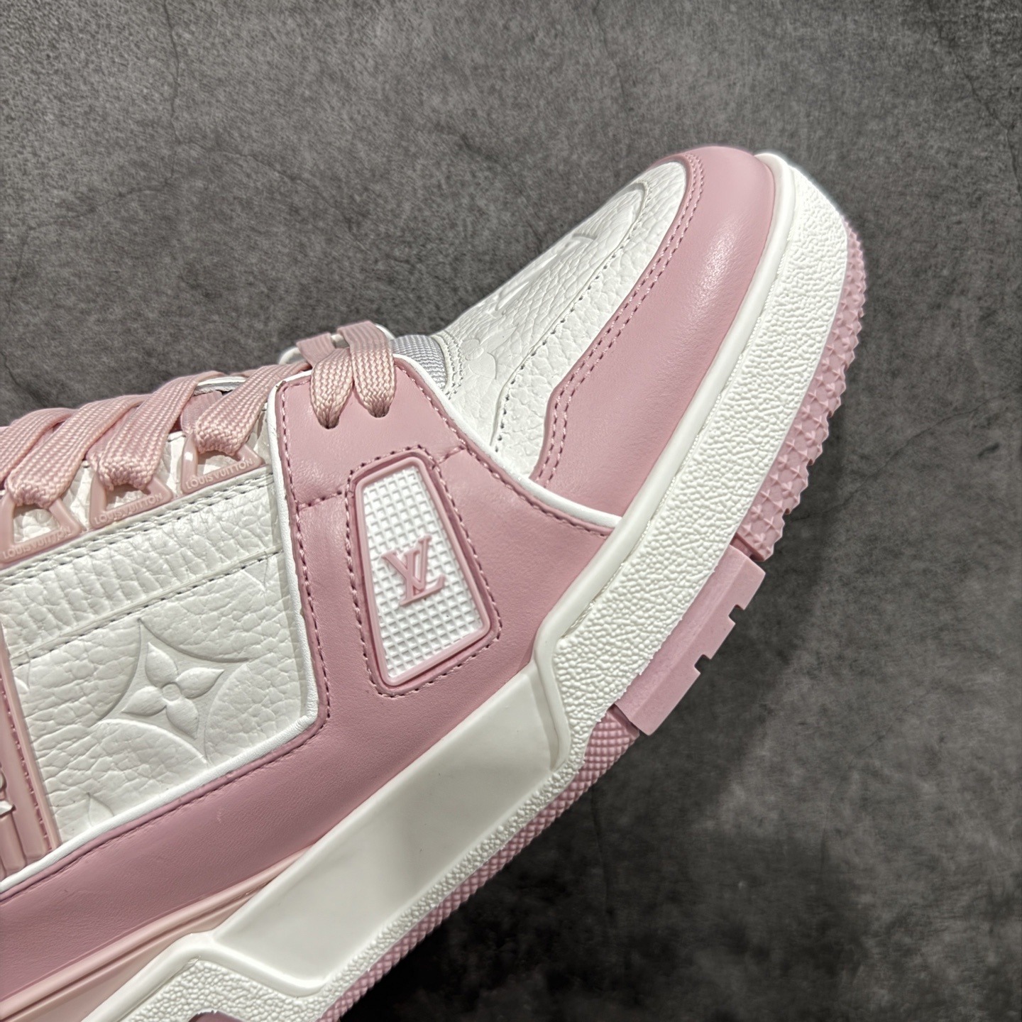 Louis Vuitton Trainer Sneaker T538005