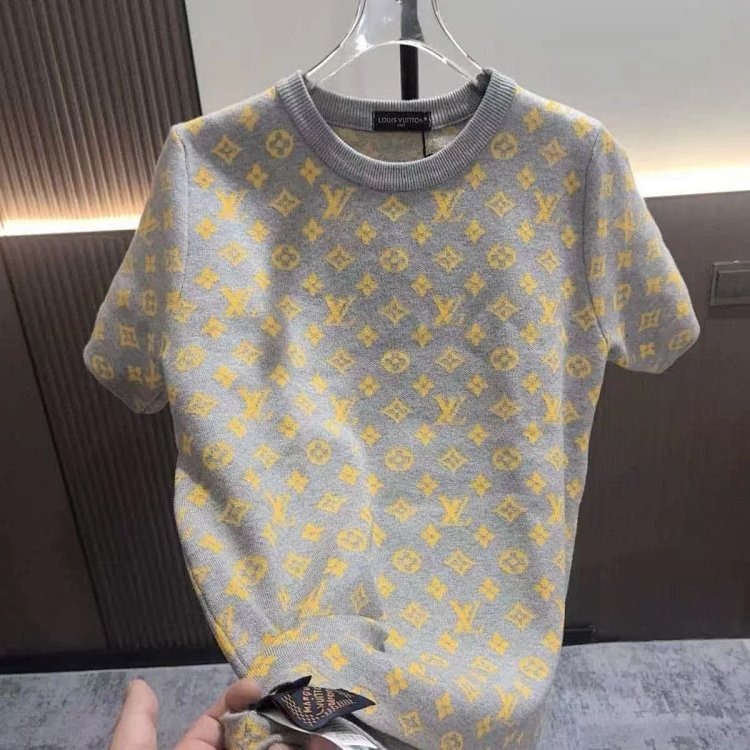 Louis Vuitton short sleeved T-shirt unisex knit top with half sleeves