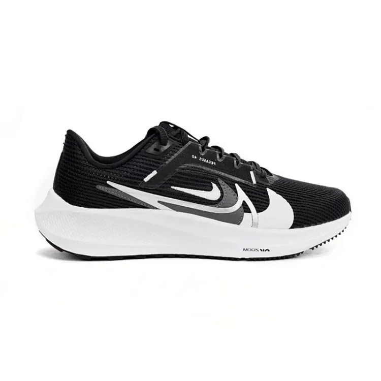 Zoom Pegasus 40 Casual sneakers