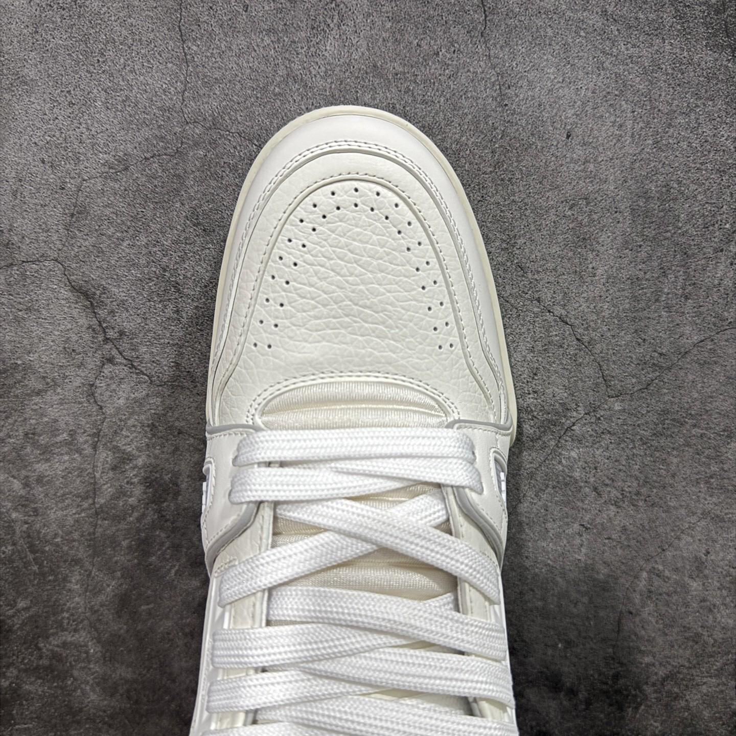 Louis Vuitton Trainer Sneaker T538002