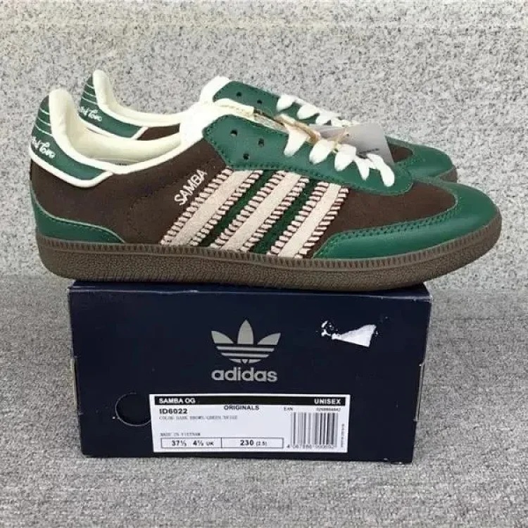 Fashion Trendy Sneakers 2021 005