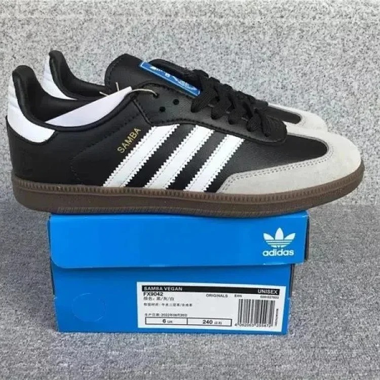 Fashion Trendy Sneakers 2021 005