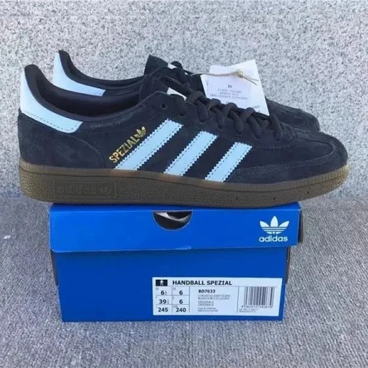 Fashion Trendy Sneakers 2021 005