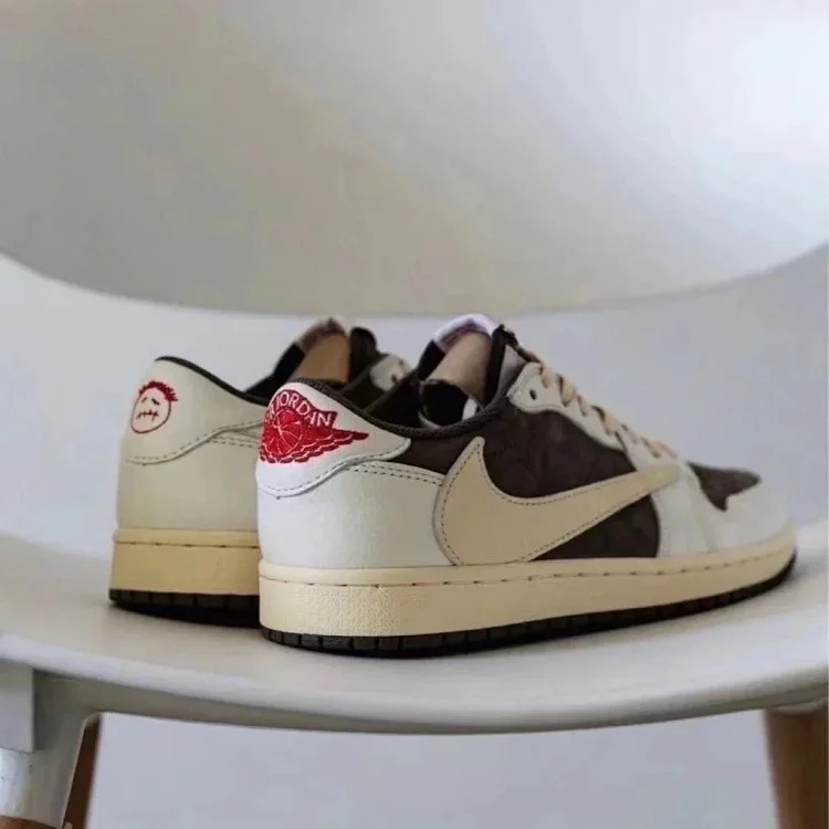 Youth Fashion Shoes ()