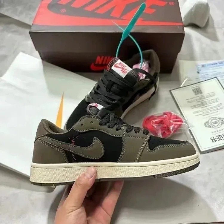 Youth Fashion Shoes ()