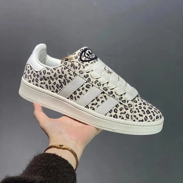 Casual Classic Vintage Sneakers HQ8708 1013