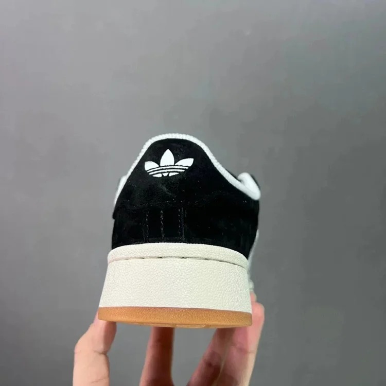 Casual Classic Vintage Sneakers HQ8708 1013