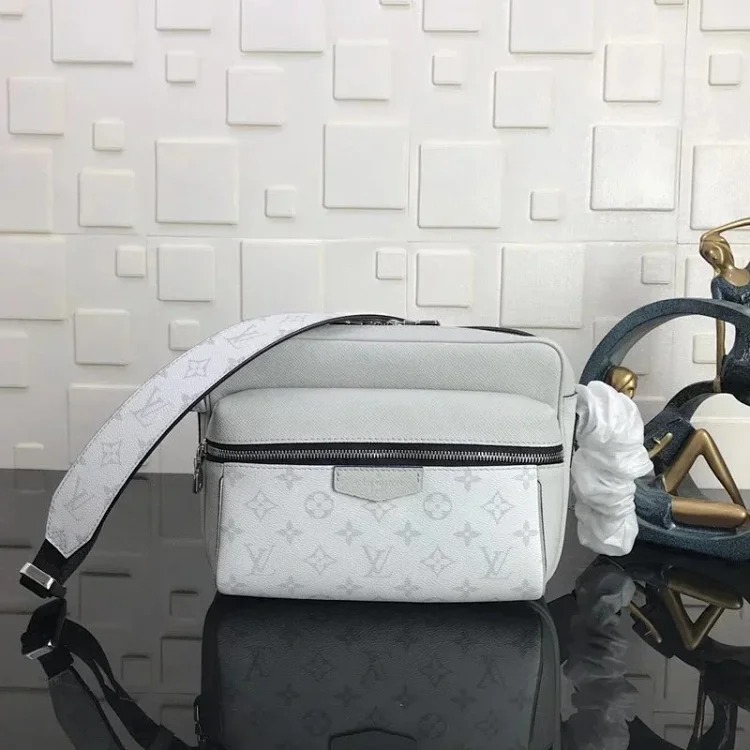 TS-1 2024 super hot retro messenger bag