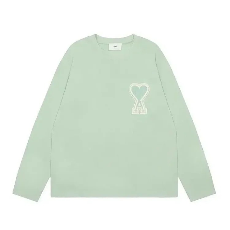 A fashionable sweatshirt