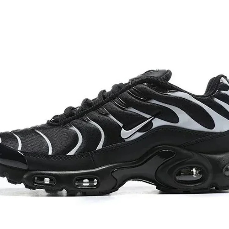 Max Plus TN Sneakers