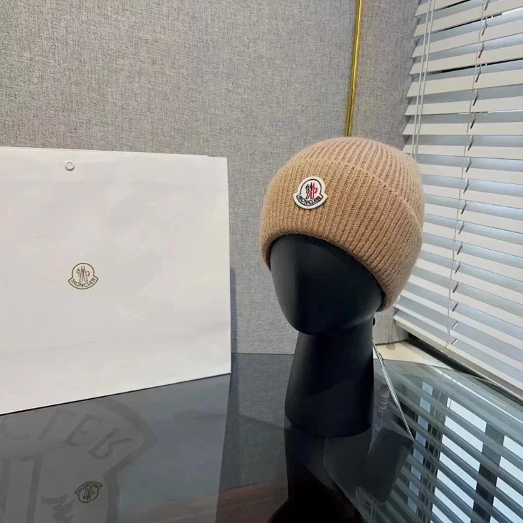 m hat
