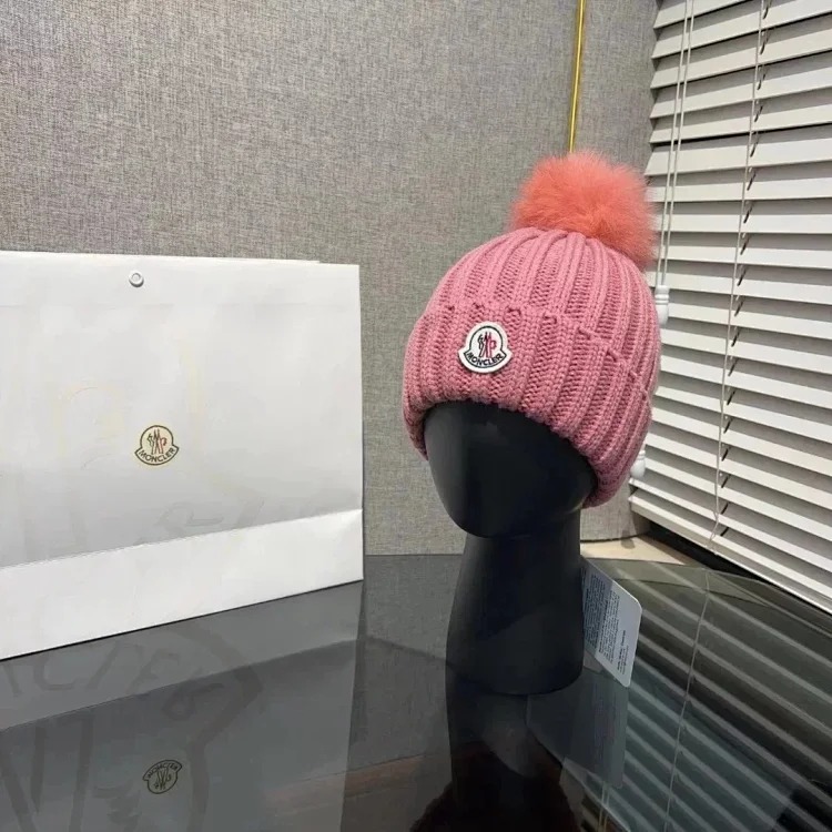 m hat